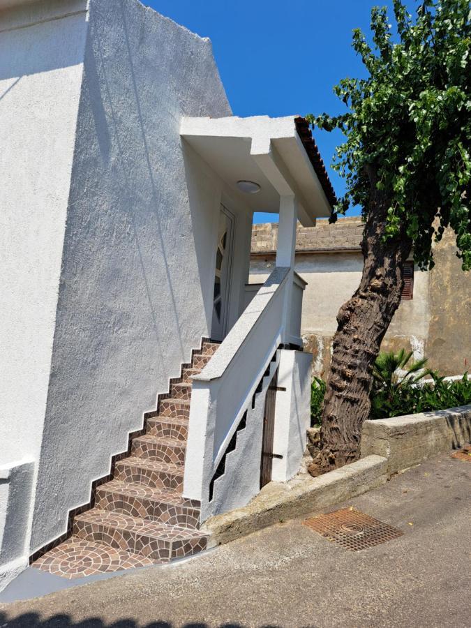 Apartmani Ana-Lora Lopar Eksteriør billede
