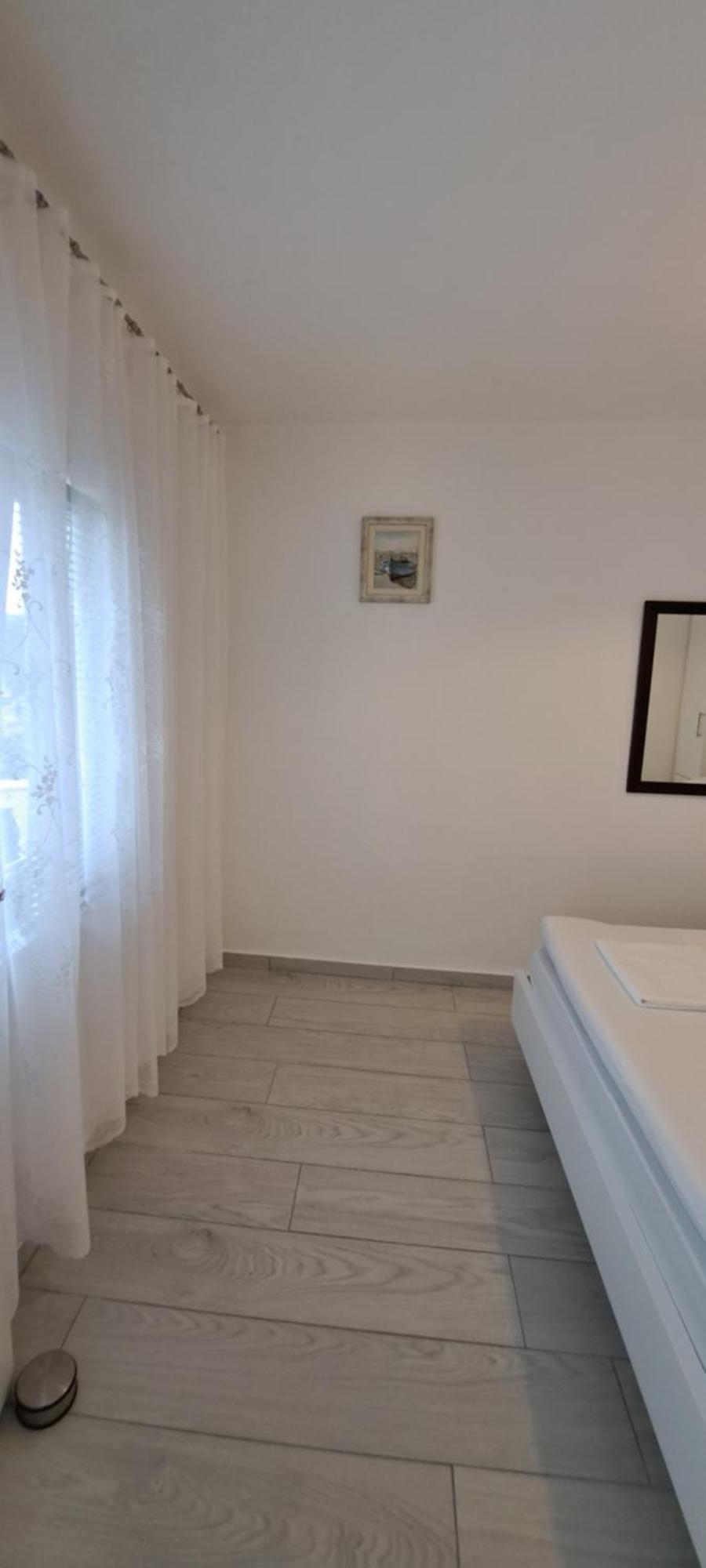 Apartmani Ana-Lora Lopar Eksteriør billede