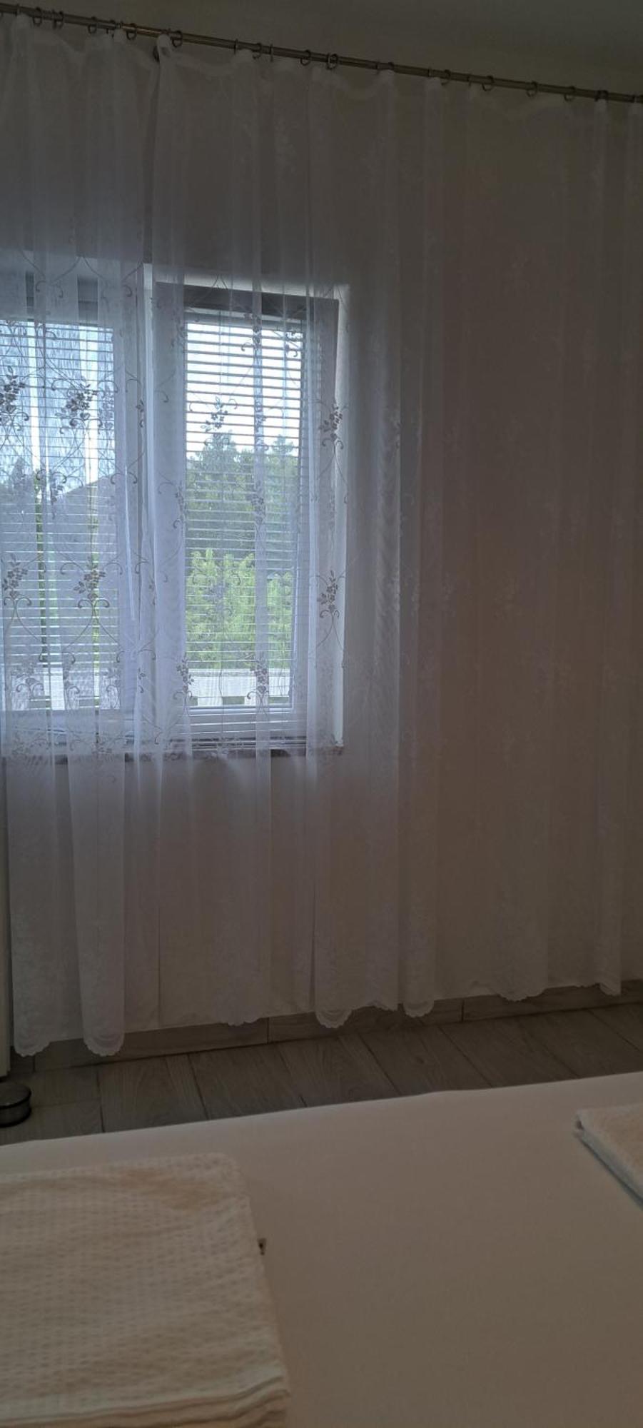 Apartmani Ana-Lora Lopar Eksteriør billede