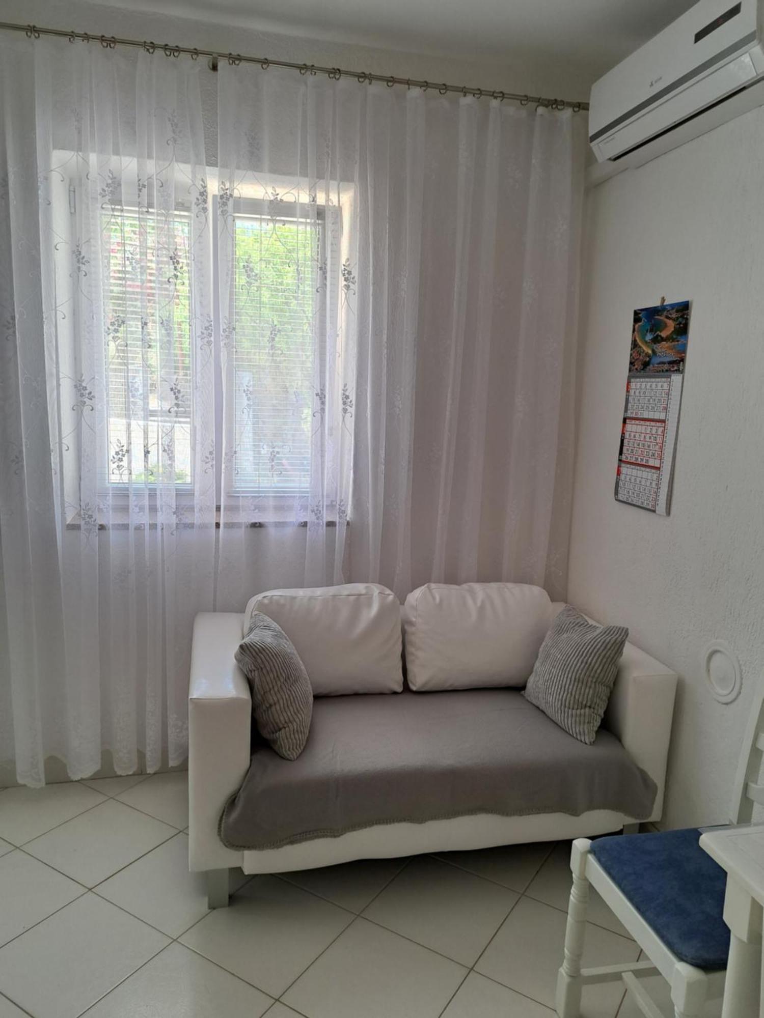 Apartmani Ana-Lora Lopar Eksteriør billede